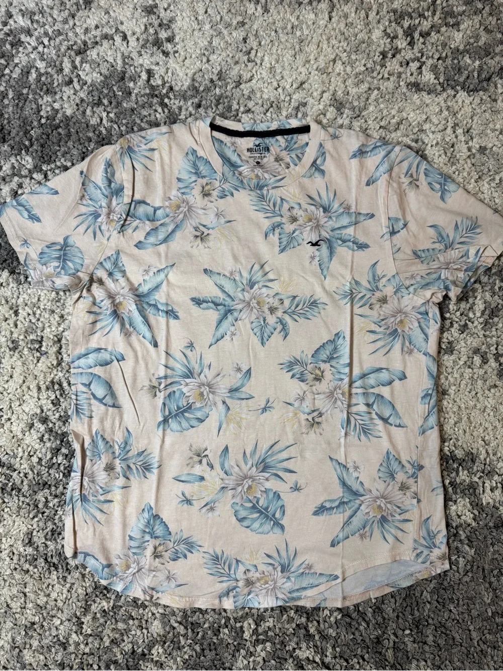 Hollister, Mens Light Pink Tropical Floral Print Short Sleeve Tshirt, XL - Picture 1 of 4